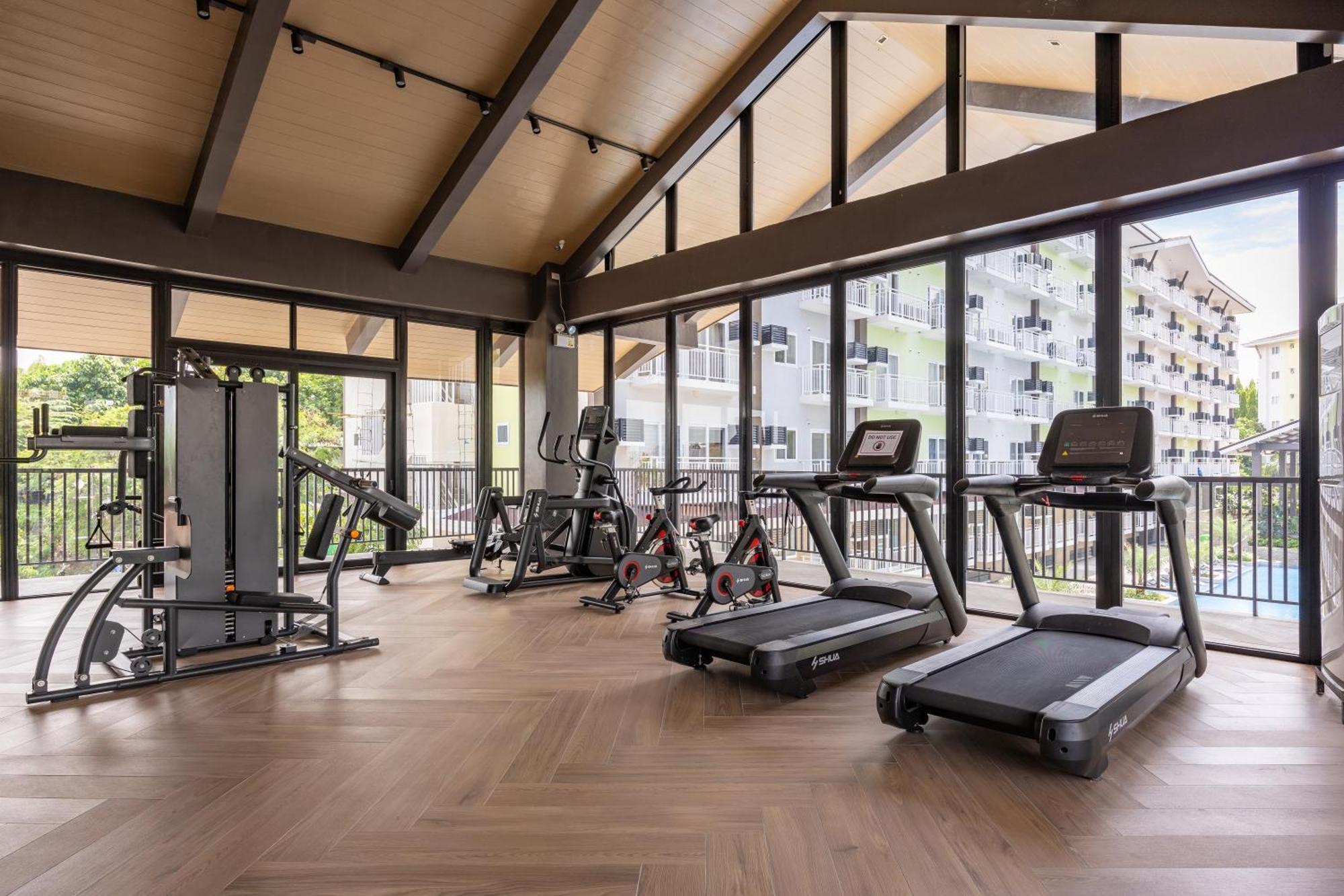 Amani 237, 3 Minutes To Airport, With Gym & Pool, Free Netflix, Fast Wi-Fi Apartment Lapu-Lapu City Exterior photo